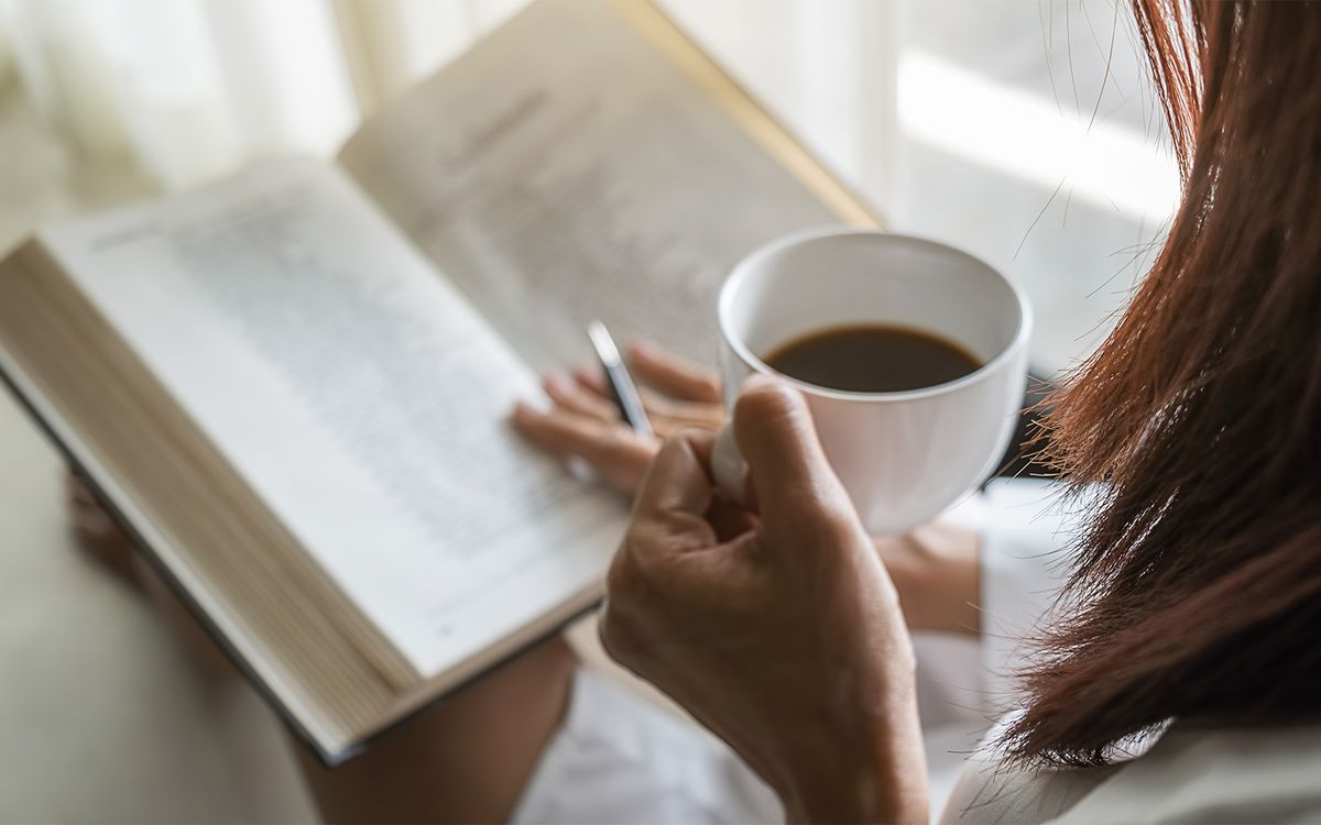 В чем польза чтения книг, зачем нужно читать книги, как чтение помогает человеку в жизни, как читать книги - 9 мая 2023 - Sport24