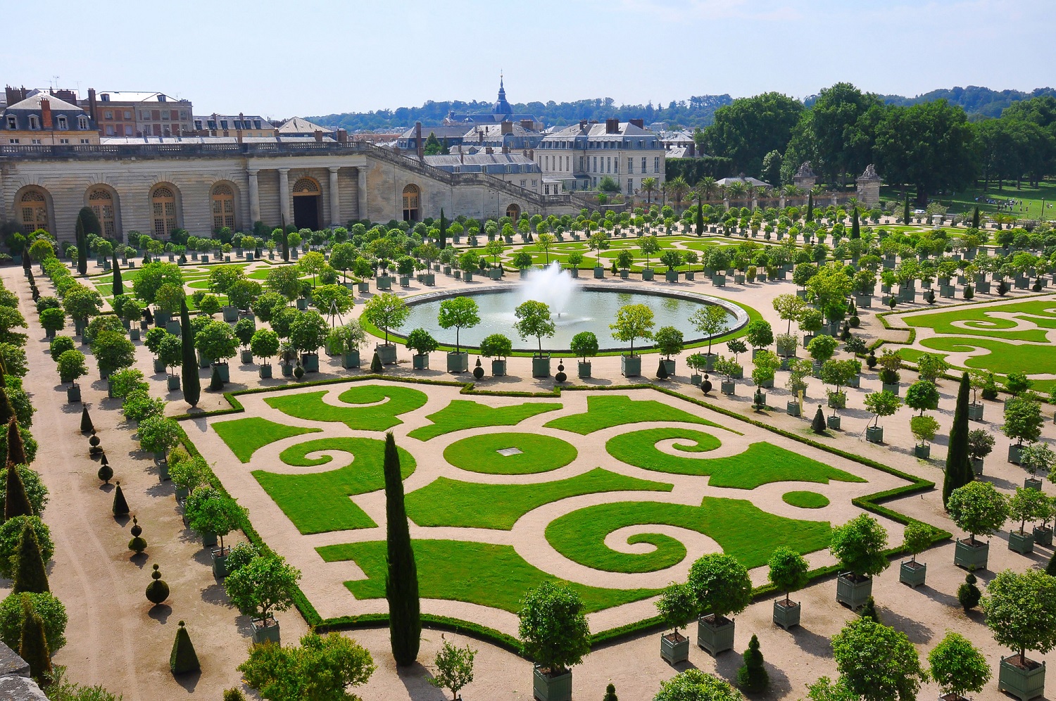 Впервые в истории на территории Версальского дворца открылся отель: Airelles Château de Versailles, Le Grand Contrôle принимает первых гостей - Travelinsider