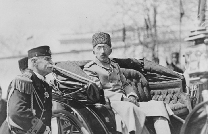 Какие блюда подавали к столу османских султанов и их гарема: От пресного овечьего сыра до изысканных европейских деликатесов