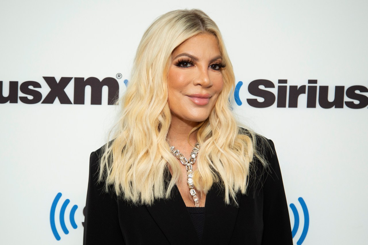 Tori Spelling Finds Herself on DWTS Supported by 90210 Cast | First For Women
