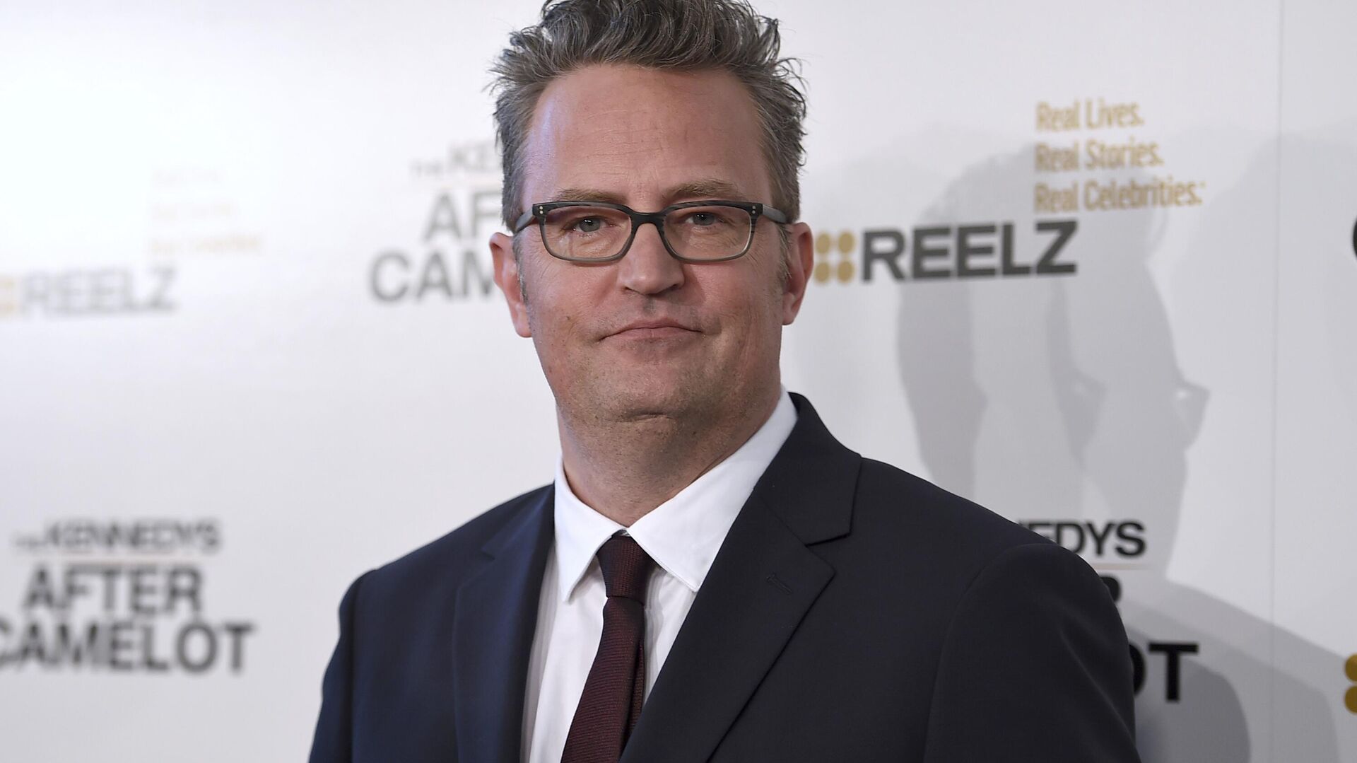 Актер из "Друзей" Мэттью Перри скончался в возрасте 54 лет - 29.10.2023, Sputnik Абхазия