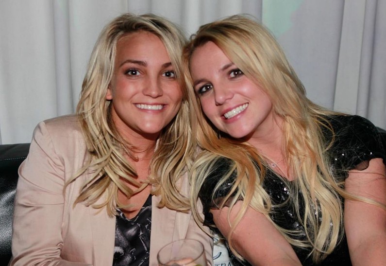 Нападала с ножом: Джейми Линн Спирс рассказала о неадекватном поведении Бритни | OK-magazine.ru