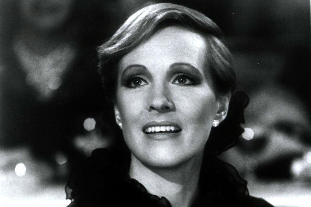 Джули Эндрюс награждена "Золотым львом" Венеции - Российская газета