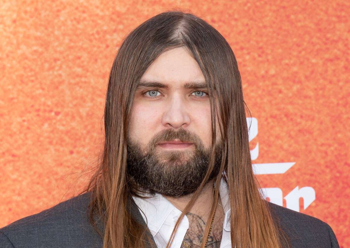 Напавшему на мать сыну Николаса Кейджа назначили лечение