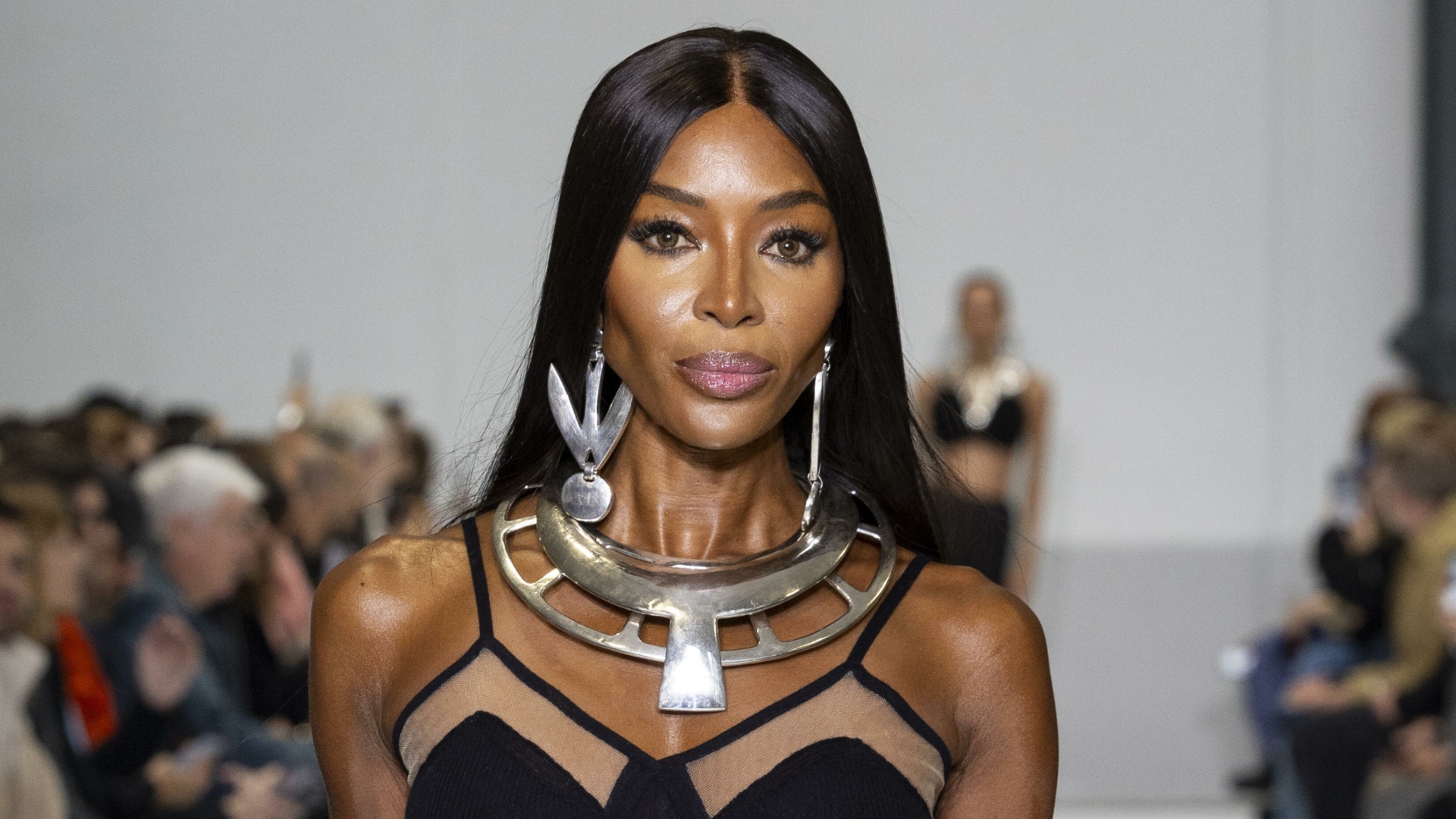 54-летняя Наоми Кэмпбелл снялась в бикини на Мальдивах - Рамблер/женский