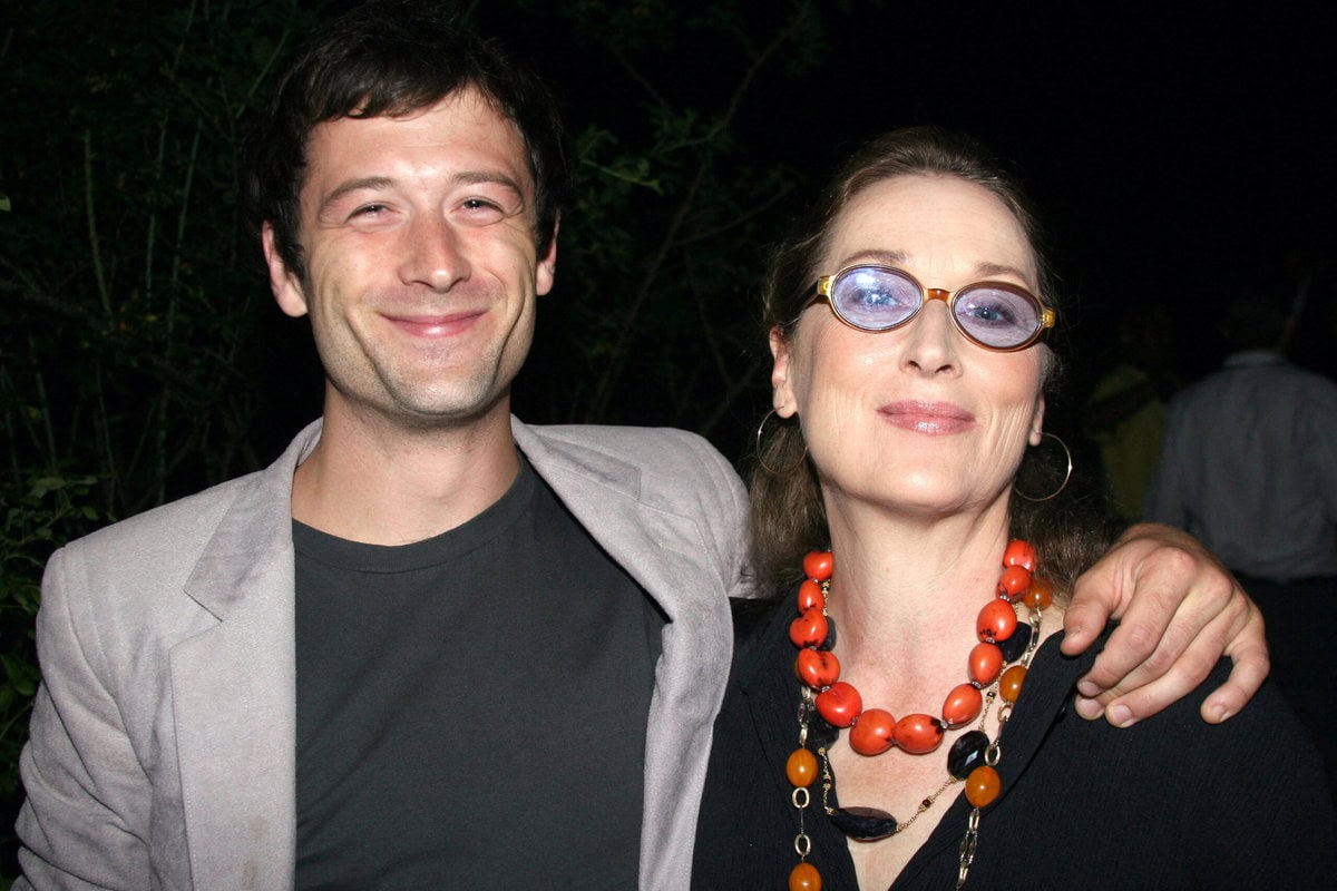 10 знаменитостей, отказавшихся от звёздных фамилий в пользу псевдонима