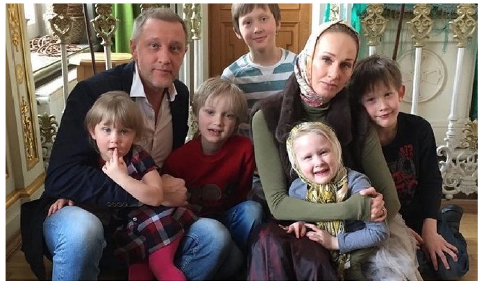 100 ролей, 8 детей и ни шагу назад: Формула счастья актера Сергея Горобченко