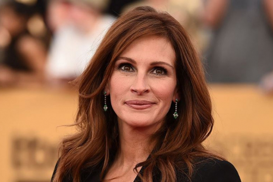 Джулия Робертс спародировала свои лучшие роли за 10 минут (ВИДЕО)