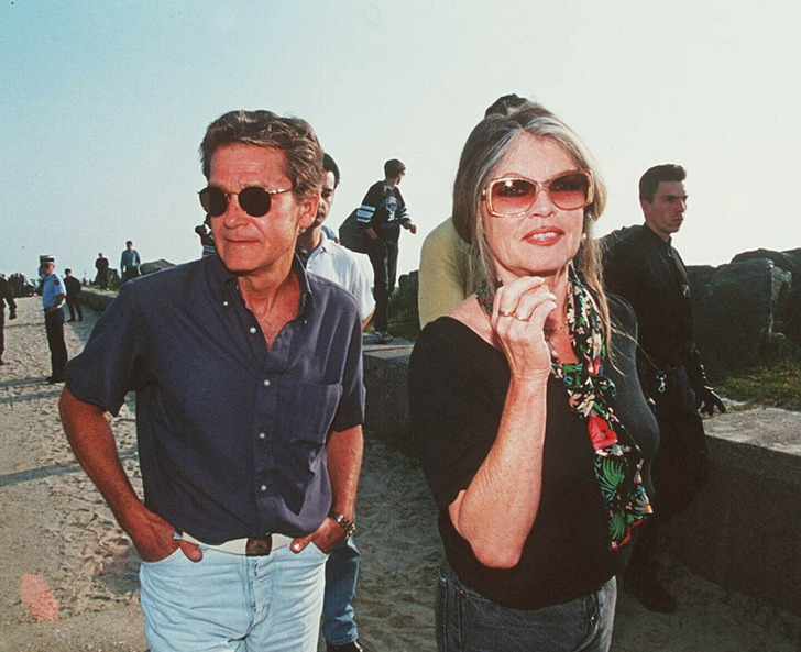 Пять главных мужчин в жизни Брижит Бардо, для которой любовь важна как кислород / AdMe