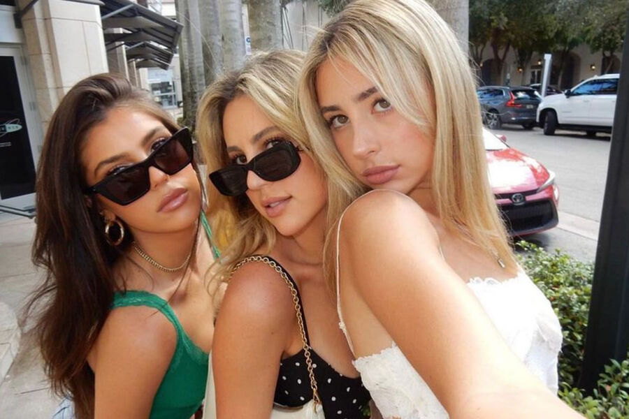 Дочь Сильвестра Сталлоне опубликовала фото со своими сестрами - Газета.Ru | Новости