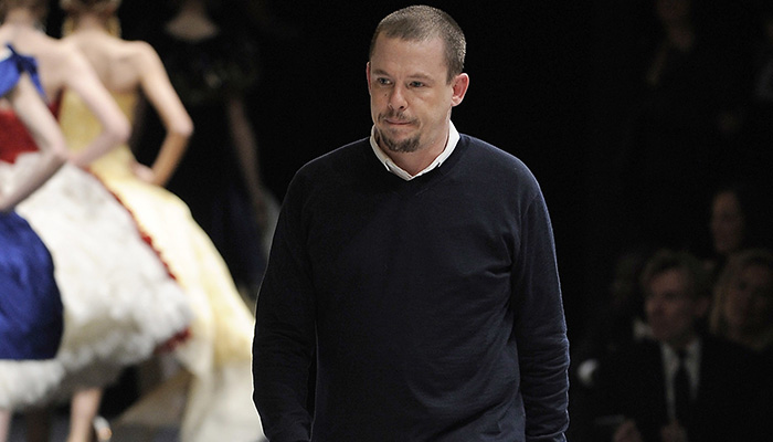 Биография дизайнера Александра Маккуина