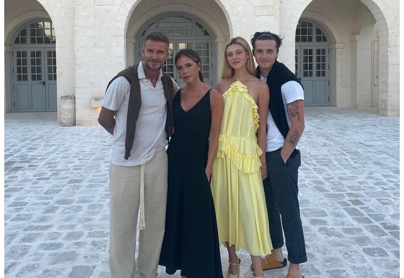 Никола Пельтц получила трогательную записку от семьи Бекхэмов во время болезни | OK-magazine.ru