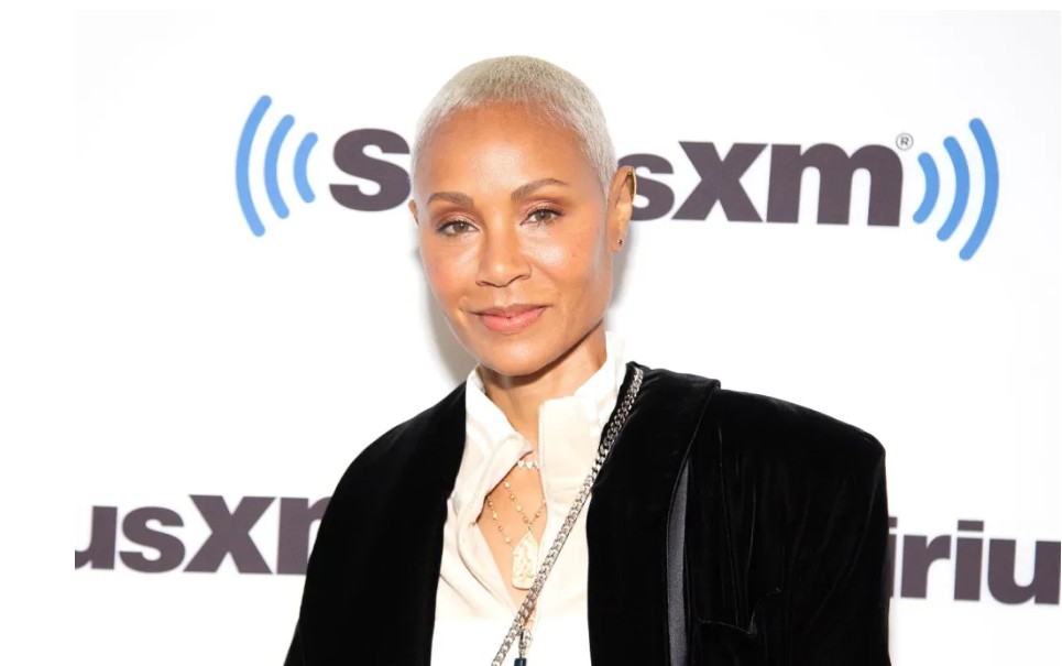 Джада Пинкетт-Смит говорит, что пришло время «разогнать» позор вокруг алопеции | InvaNews