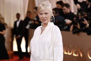 Памела Андерсон