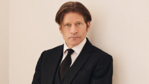 Криспин Гловер