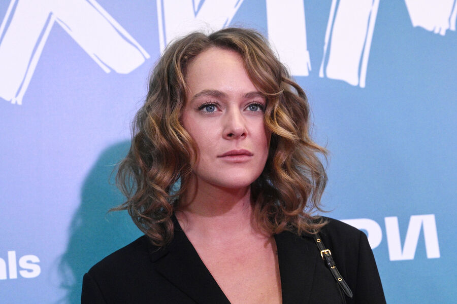 Аглая Тарасова пряталась от посетителей в подмосковном ресторане - Газета.Ru | Новости