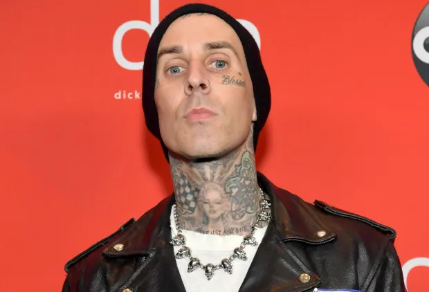 Трэвис Баркер