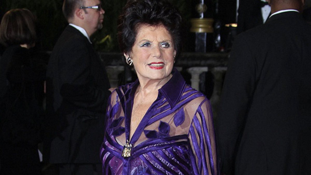 Юнис Гейсон