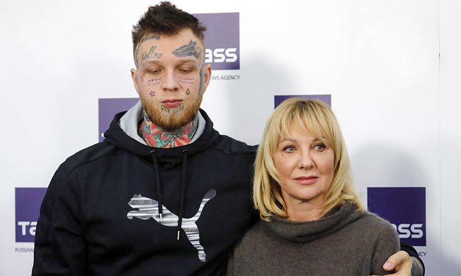 Елена Яковлева впервые раскрыла правду об изуродованном сыне: "Жалко его" - ТВ Центр