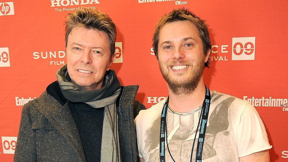 Дункан Джонс (Duncan Jones, Duncan Zowie Haywood Jones) - режиссёр, сценарист, продюсер - фотографии - европейские режиссёры - Кино-Театр.Ру