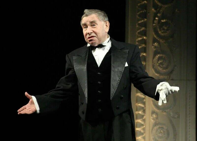 Михаил Светин