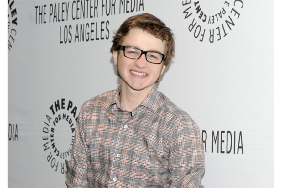 Ангус Т. Джонс - «Два с половиной человека»