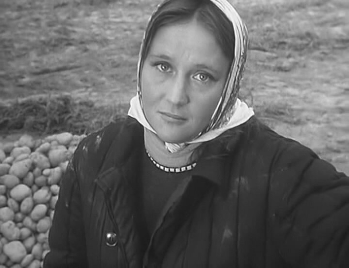 Почему так трагически сложилась судьба жар-птицы советского кинематографа: Микаэла Дроздовская