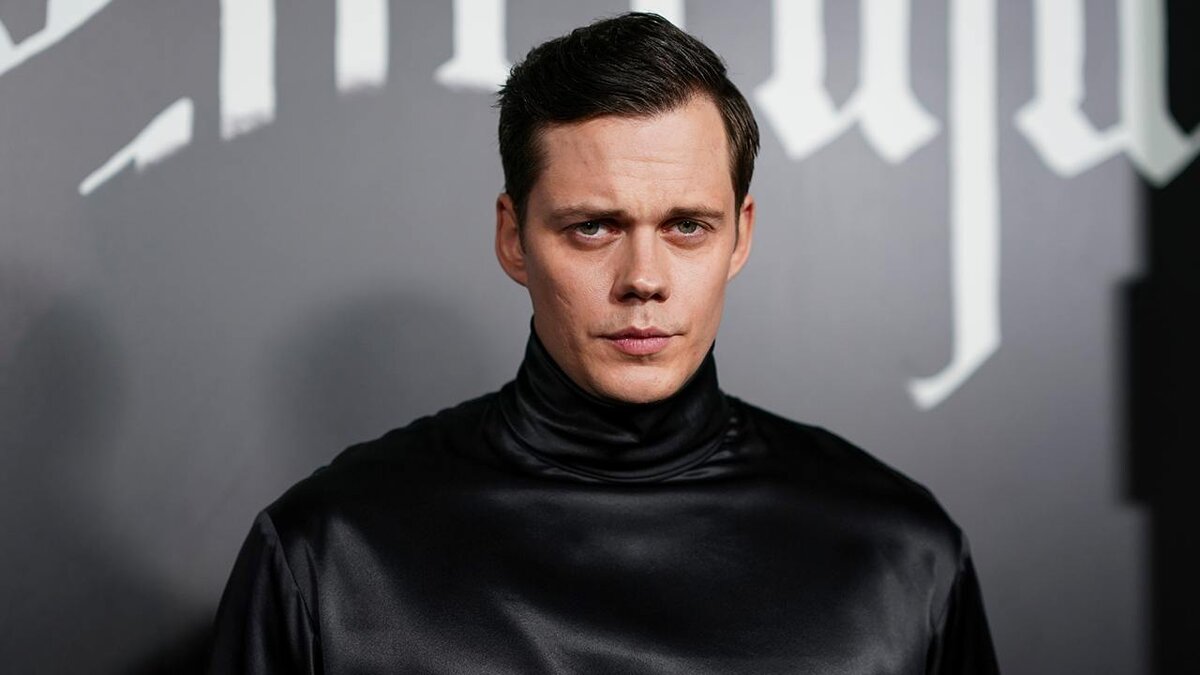 Актер Билл Скарсгард носил свыше 70 протезов на съемках "Носферату" – Москва 24, 13.01.2025